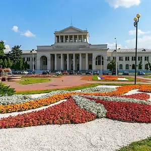  Апартаменты на брилиевской, 8